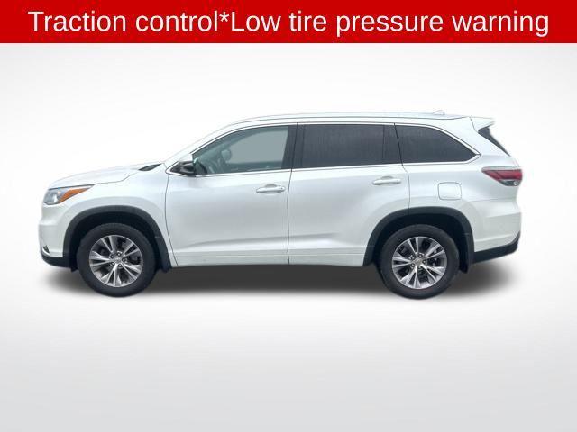 used 2015 Toyota Highlander car, priced at $20,500