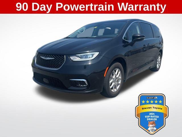 used 2023 Chrysler Pacifica car, priced at $27,800