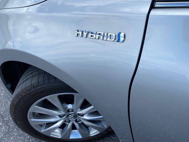 used 2017 Toyota Camry Hybrid car, priced at $17,500