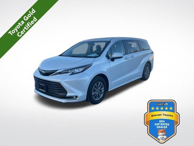 used 2023 Toyota Sienna car, priced at $43,500