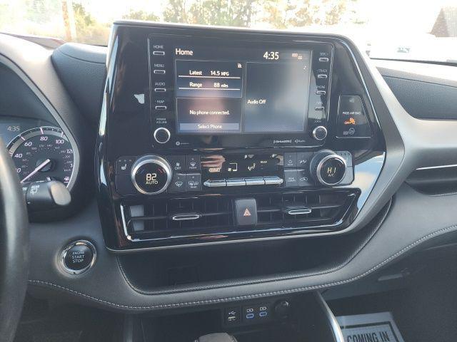 used 2022 Toyota Highlander car, priced at $37,695