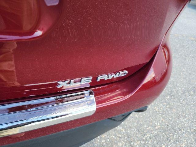 used 2022 Toyota Highlander car, priced at $37,695