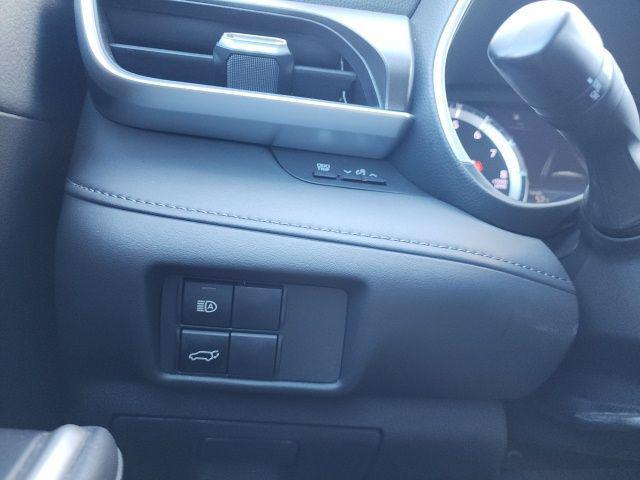 used 2022 Toyota Highlander car, priced at $37,695