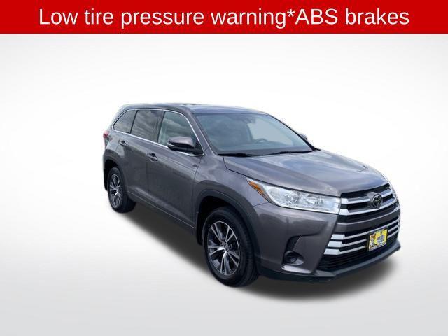 used 2018 Toyota Highlander car, priced at $22,450