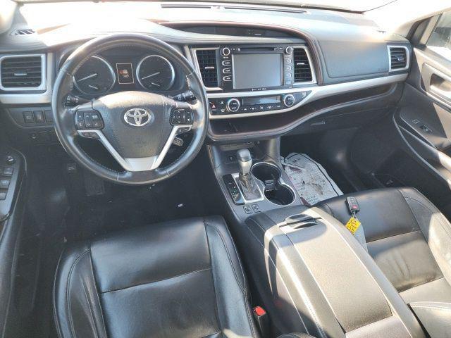 used 2018 Toyota Highlander car, priced at $19,485