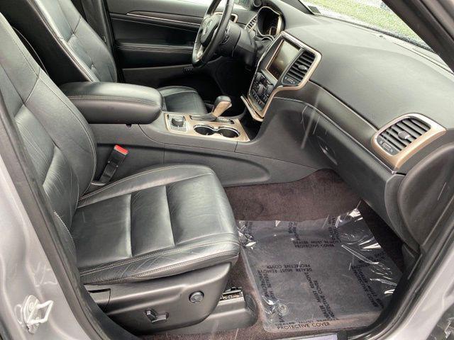 used 2016 Jeep Grand Cherokee car, priced at $15,700