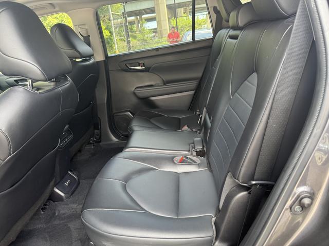 used 2022 Toyota Highlander car, priced at $39,685