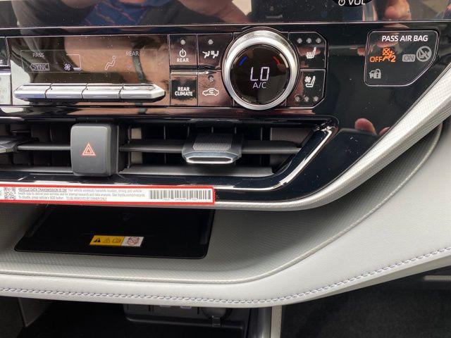 new 2025 Toyota Highlander Hybrid car, priced at $58,397