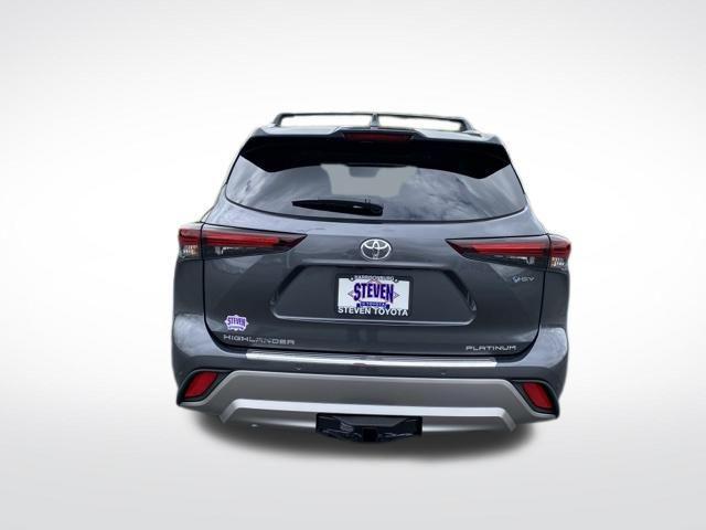 new 2025 Toyota Highlander Hybrid car, priced at $58,397