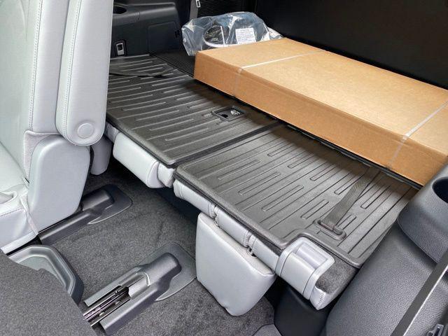 new 2025 Toyota Highlander Hybrid car, priced at $58,397