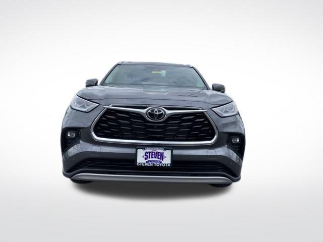 new 2025 Toyota Highlander Hybrid car, priced at $58,397