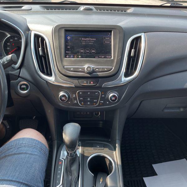 used 2022 Chevrolet Equinox car, priced at $23,200