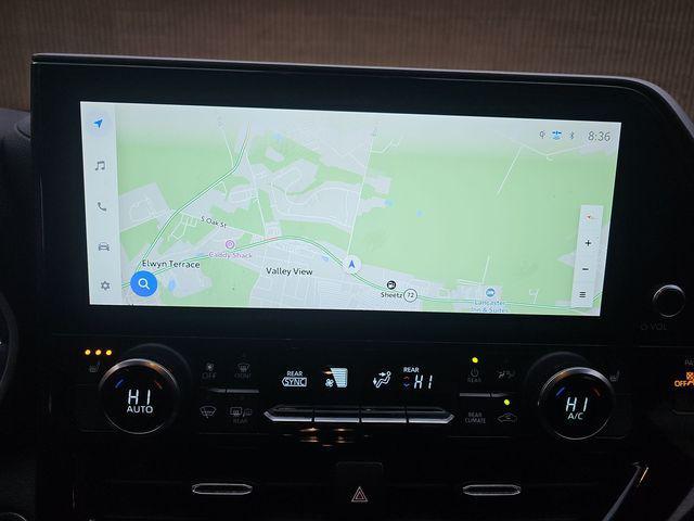 used 2023 Toyota Highlander car, priced at $38,300