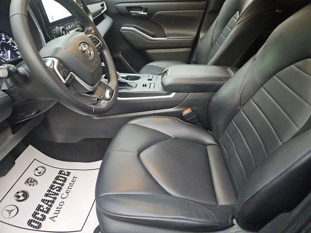 used 2023 Toyota Highlander car, priced at $38,300