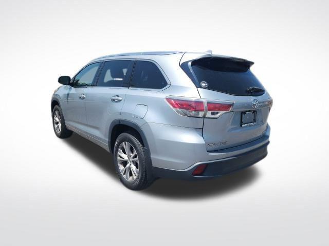 used 2014 Toyota Highlander car, priced at $18,500