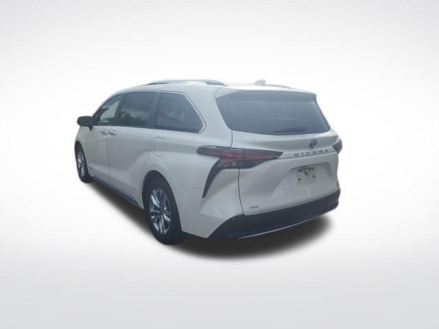 used 2021 Toyota Sienna car, priced at $43,500