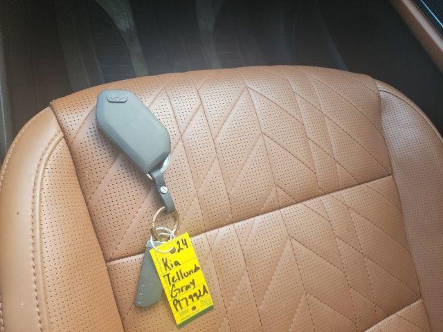 used 2024 Kia Telluride car, priced at $46,200