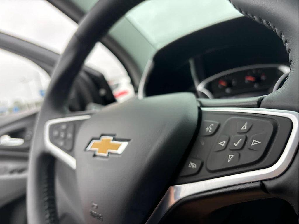 used 2022 Chevrolet Equinox car, priced at $21,994