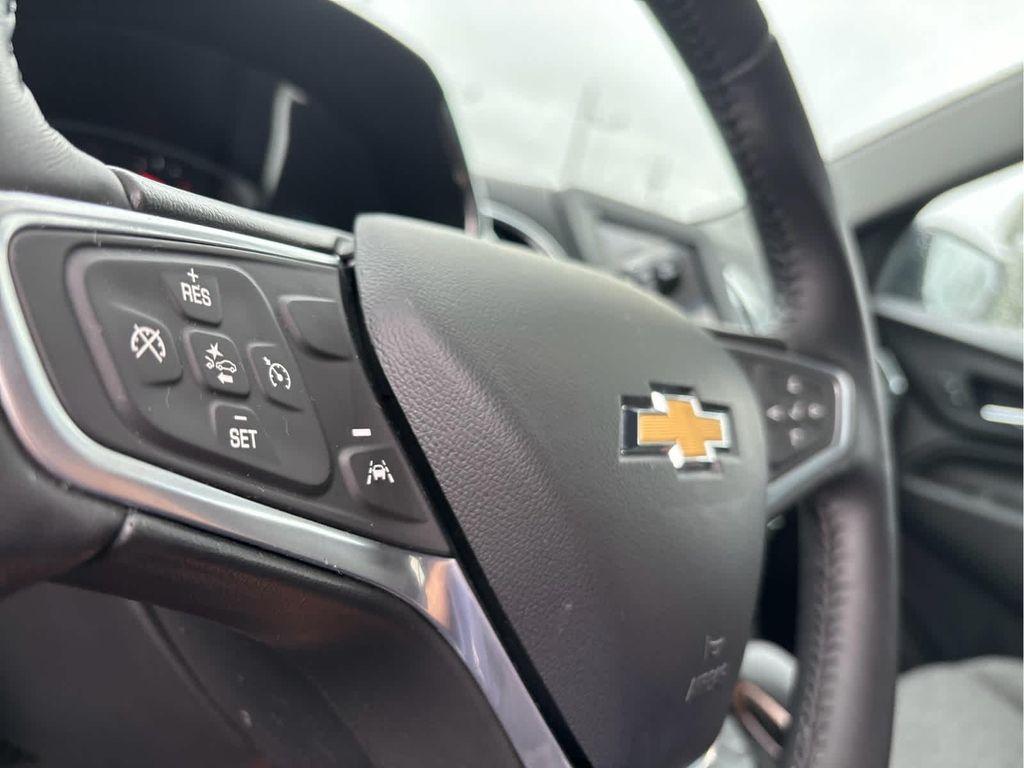 used 2022 Chevrolet Equinox car, priced at $21,994