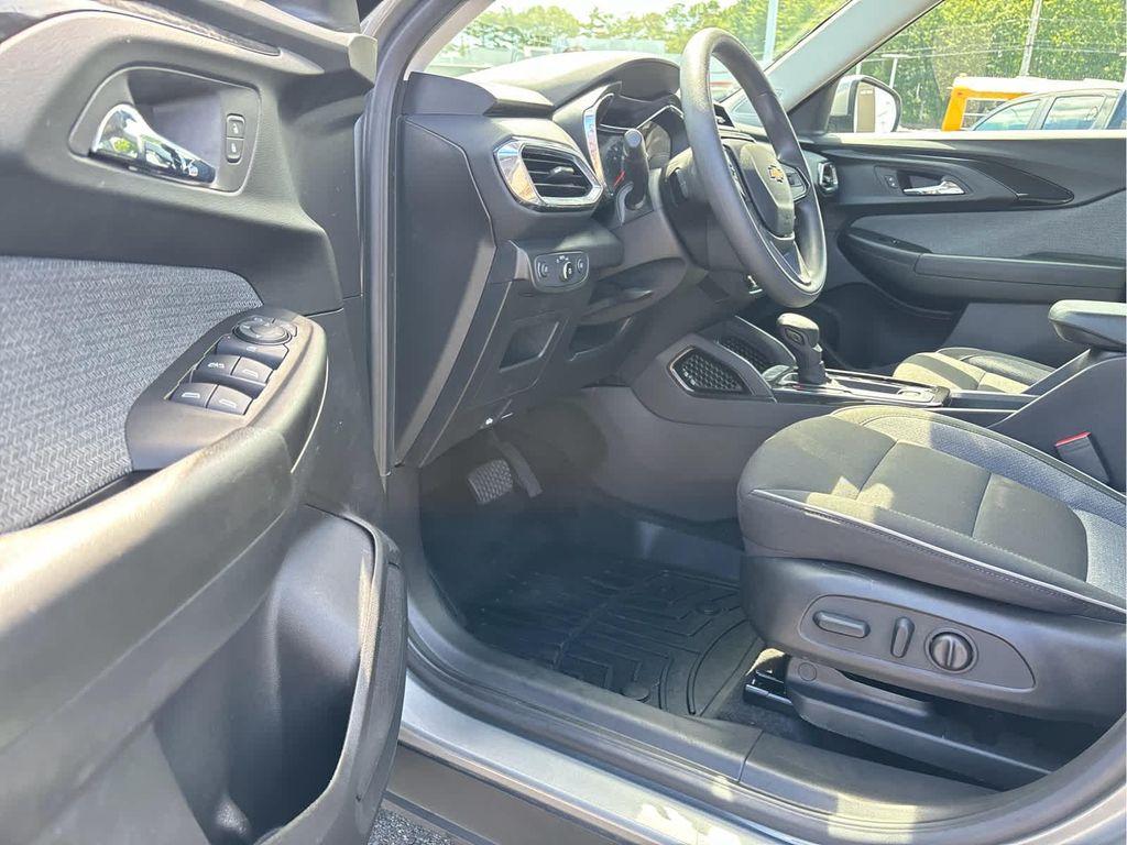 used 2023 Chevrolet TrailBlazer car, priced at $20,837