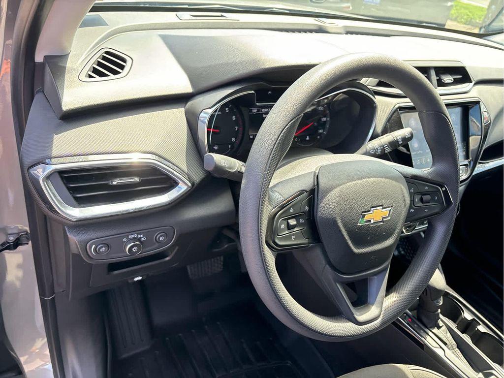 used 2023 Chevrolet TrailBlazer car, priced at $20,837