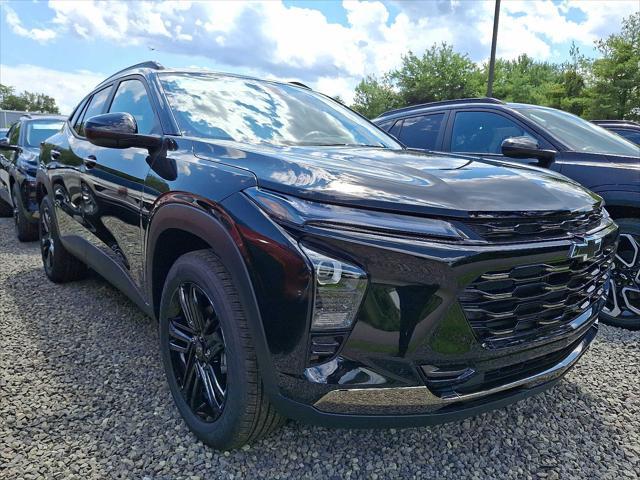 new 2025 Chevrolet Trax car, priced at $27,612