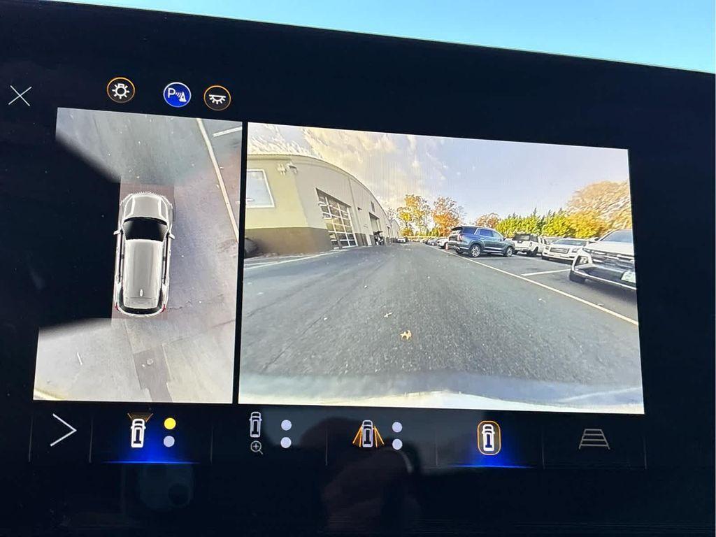 used 2025 Chevrolet Equinox car, priced at $30,997