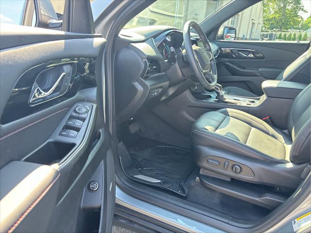 used 2023 Chevrolet Traverse car, priced at $39,474