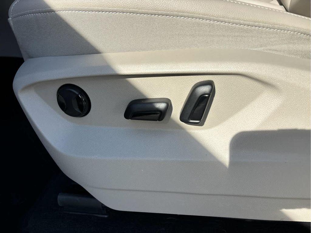 used 2022 Volkswagen Atlas car, priced at $31,271
