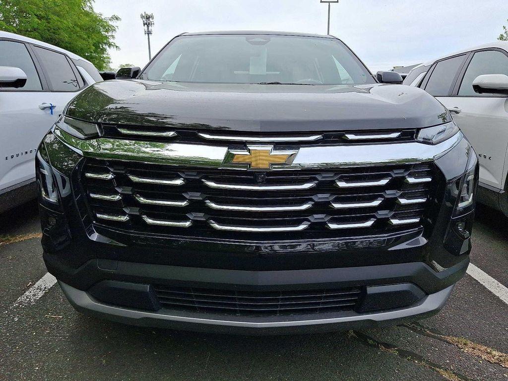 new 2026 Chevrolet Equinox car, priced at $31,653
