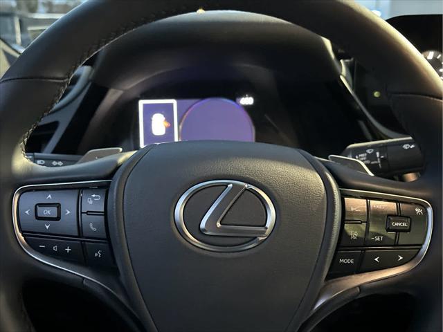 used 2022 Lexus ES 350 car, priced at $35,750