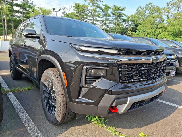 new 2025 Chevrolet Traverse car, priced at $50,057