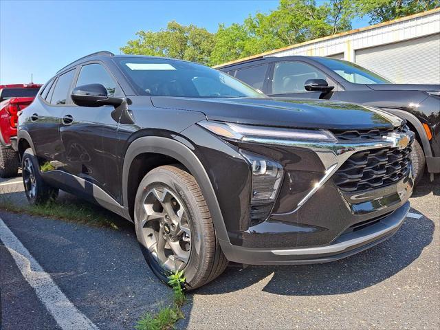 new 2025 Chevrolet Trax car, priced at $26,034