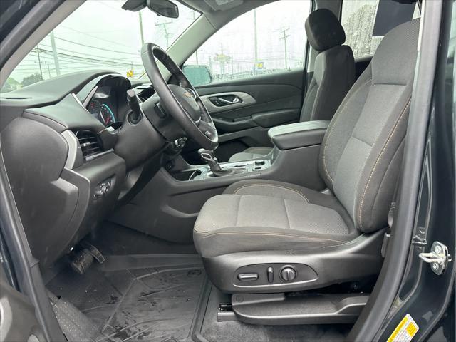 used 2021 Chevrolet Traverse car, priced at $28,937