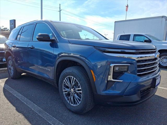 new 2025 Chevrolet Traverse car, priced at $41,908