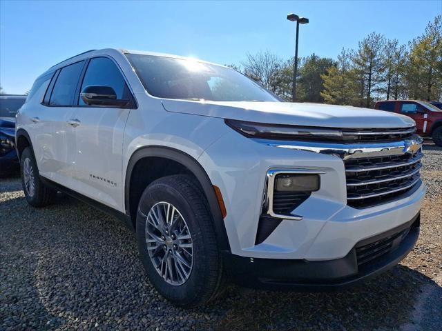 new 2025 Chevrolet Traverse car, priced at $42,903