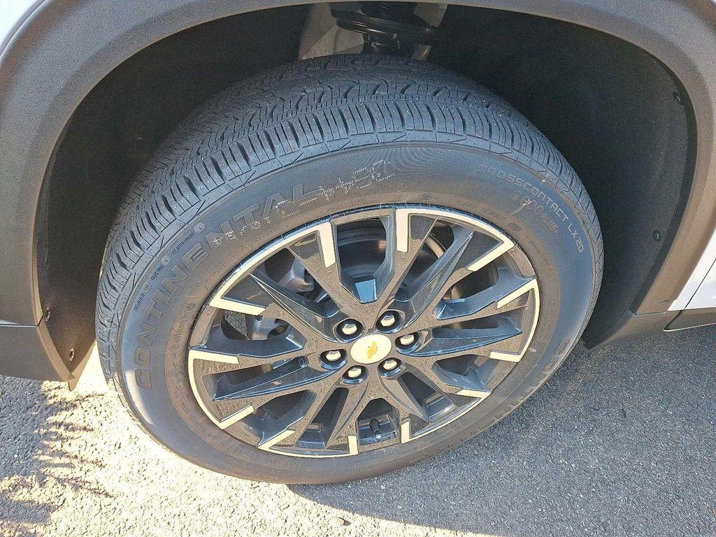 new 2026 Chevrolet Traverse car, priced at $48,708