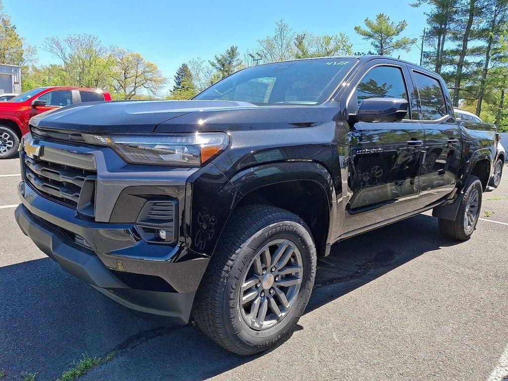 new 2025 Chevrolet Colorado car, priced at $43,267