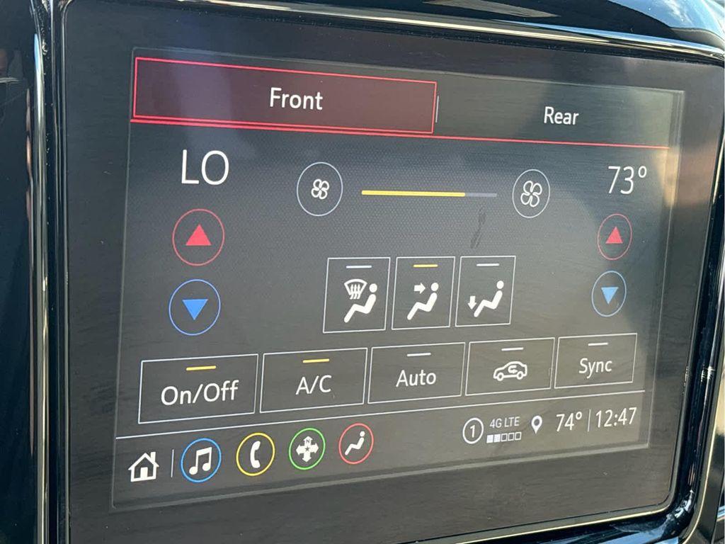 used 2023 Chevrolet Traverse car, priced at $35,129
