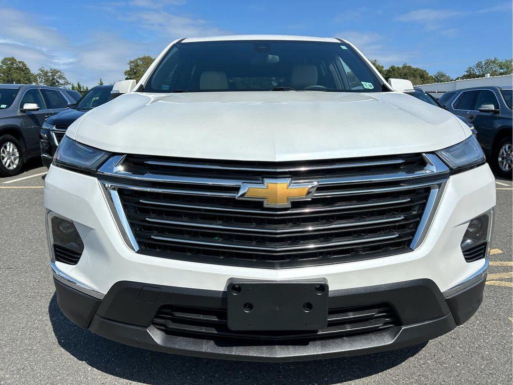 used 2023 Chevrolet Traverse car, priced at $35,129