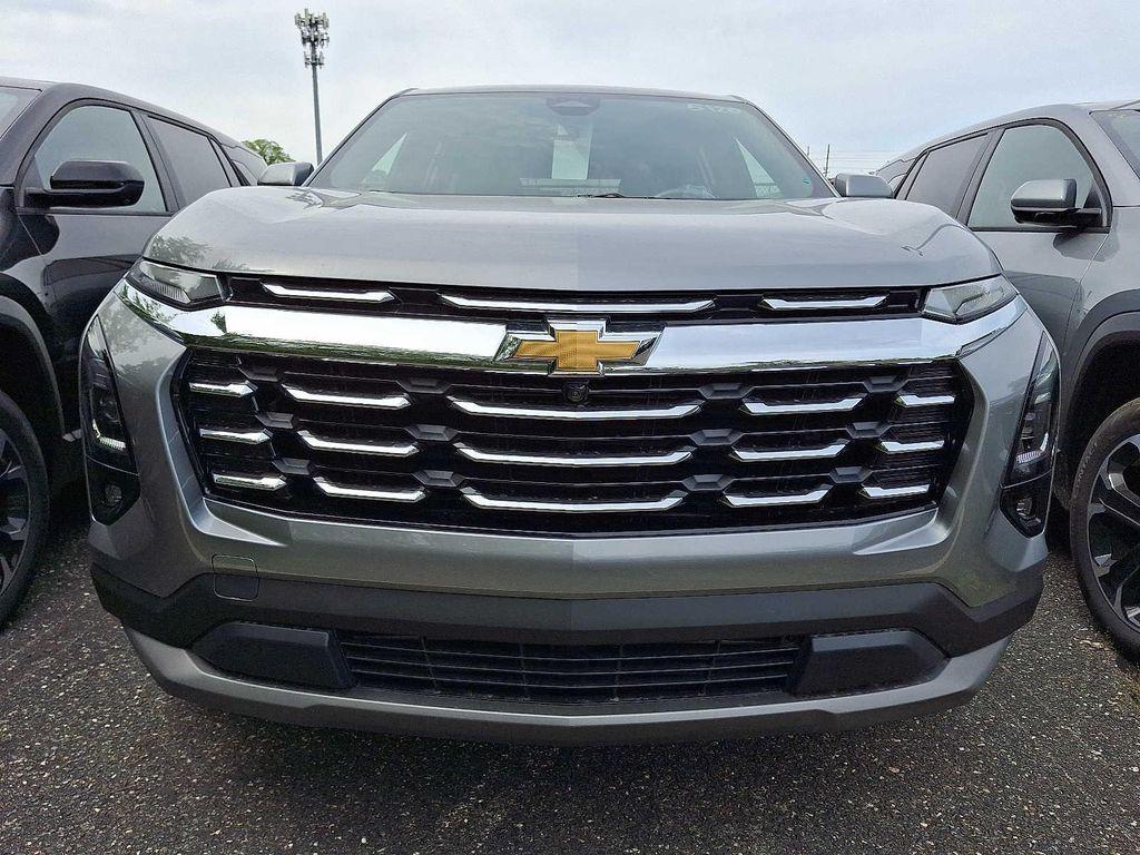 new 2026 Chevrolet Equinox car, priced at $33,948