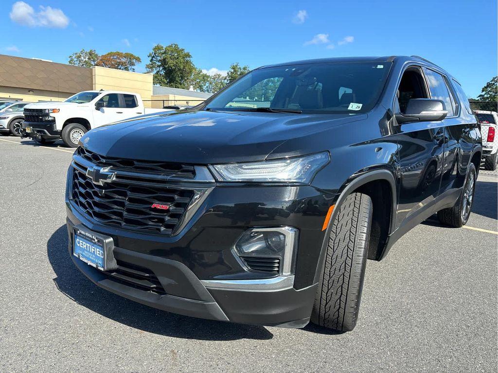 used 2023 Chevrolet Traverse car, priced at $37,095