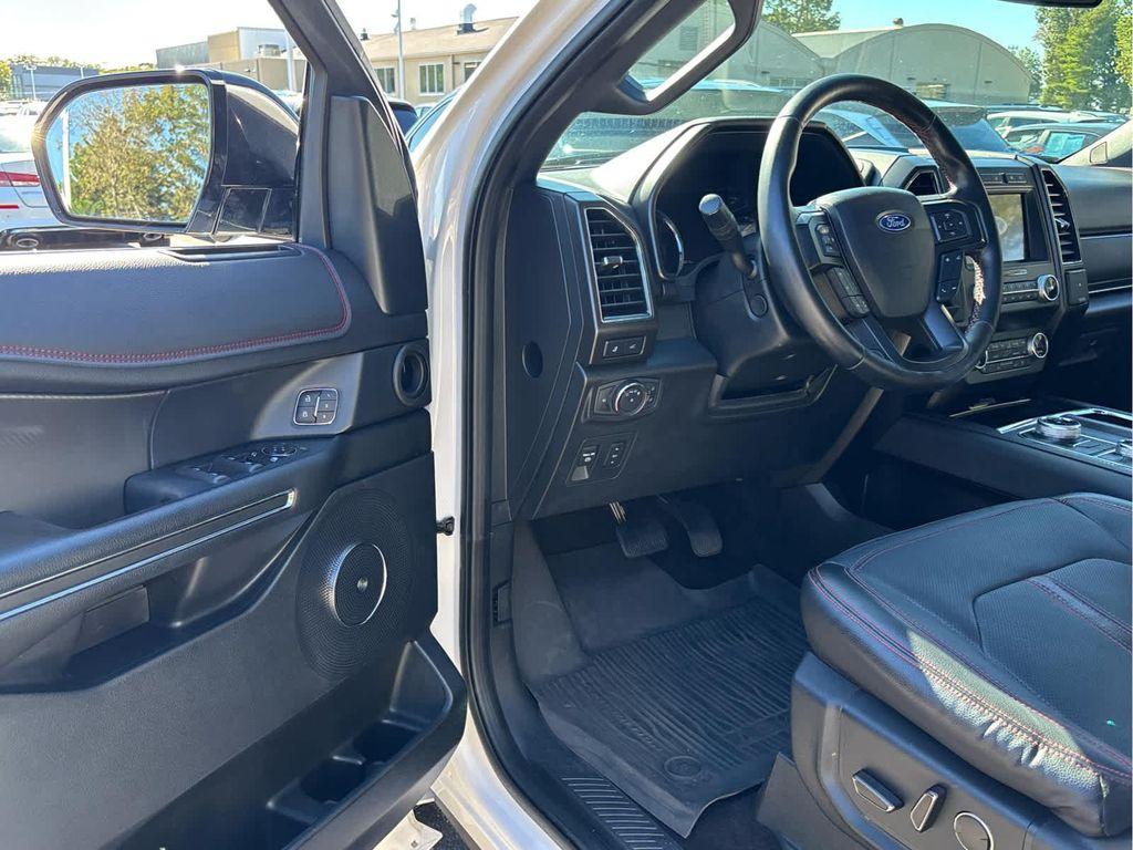 used 2019 Ford Expedition car, priced at $25,396