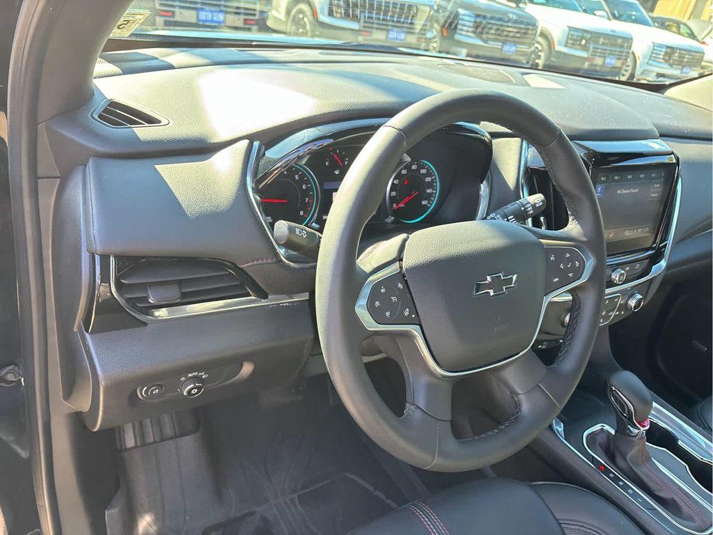 used 2023 Chevrolet Traverse car, priced at $40,936