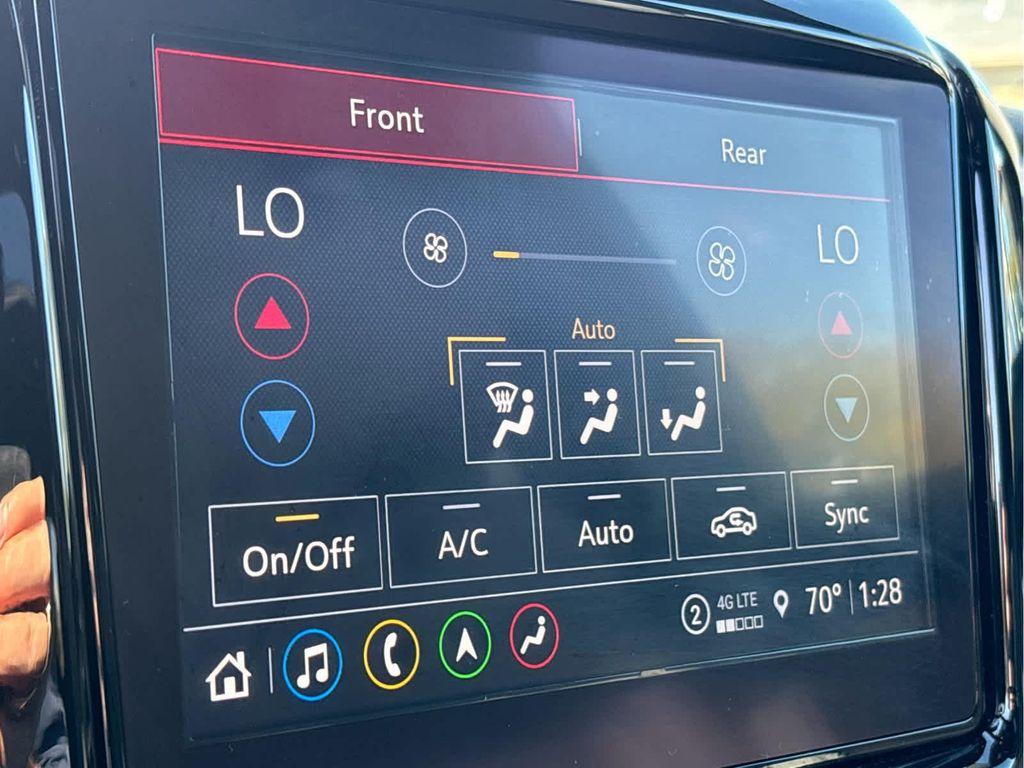 used 2023 Chevrolet Traverse car, priced at $40,936