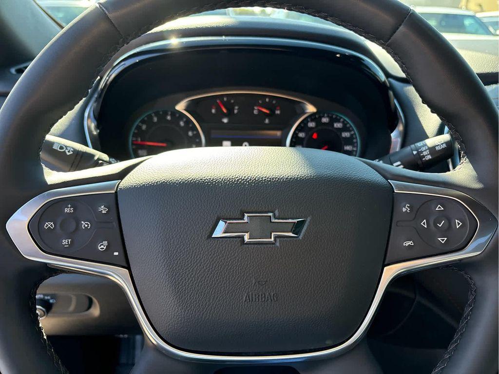 used 2023 Chevrolet Traverse car, priced at $40,936