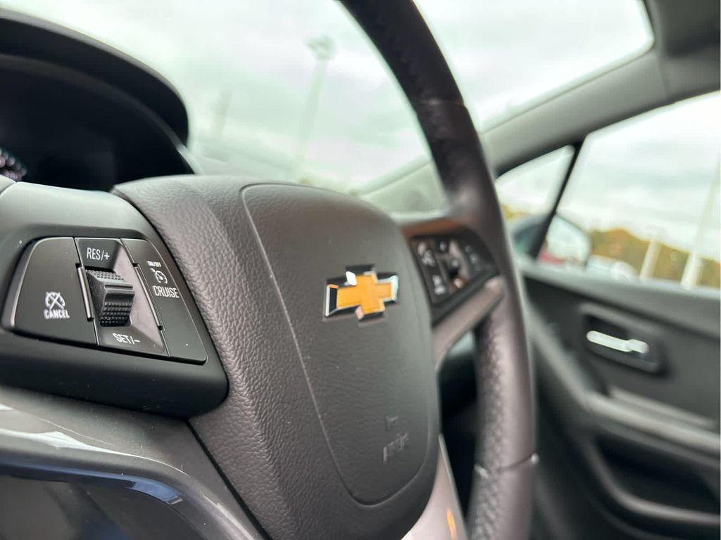 used 2022 Chevrolet Trax car, priced at $20,937