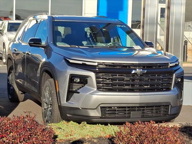 new 2025 Chevrolet Traverse car, priced at $46,193