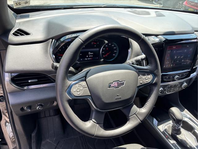 used 2022 Chevrolet Traverse car, priced at $27,988