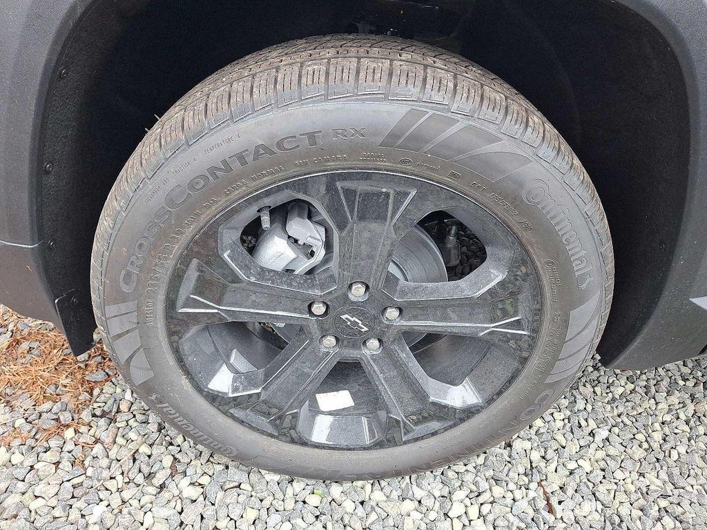 new 2026 Chevrolet Equinox car, priced at $34,923